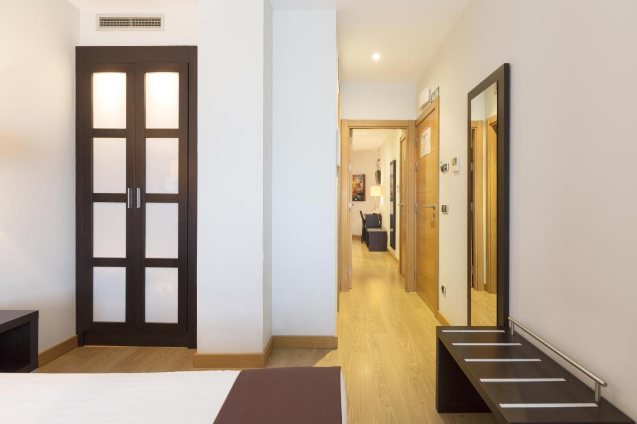 Hotel Plazaola Irurtzun Kültér fotó