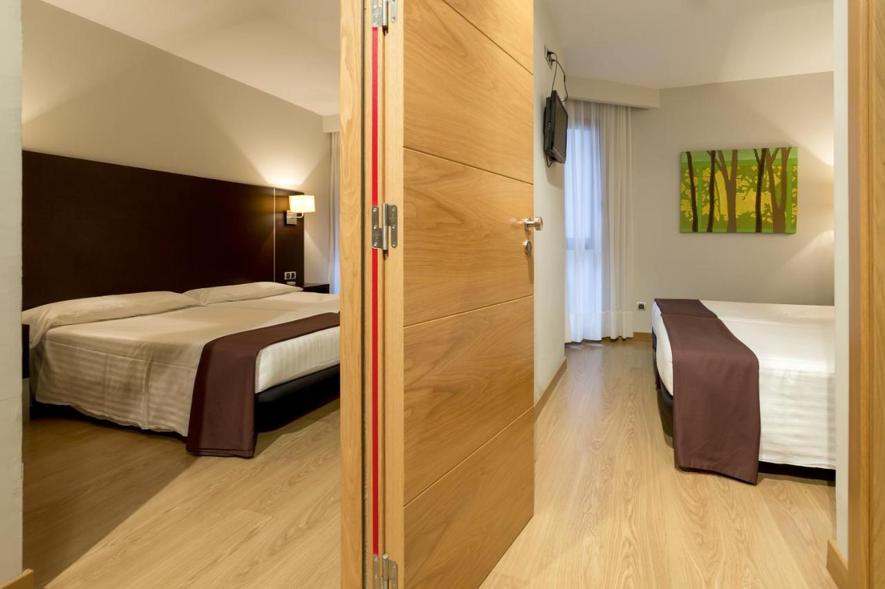 Hotel Plazaola Irurtzun Kültér fotó
